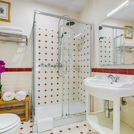 Campo Dei Fiori Royal Orchid Apartment *
