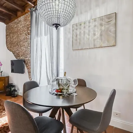Campo Dei Fiori Royal Orchid Apartment *